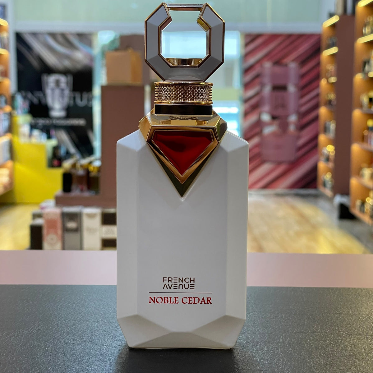 Noble Cedar French Avenue Extrait de Parfum 100ml