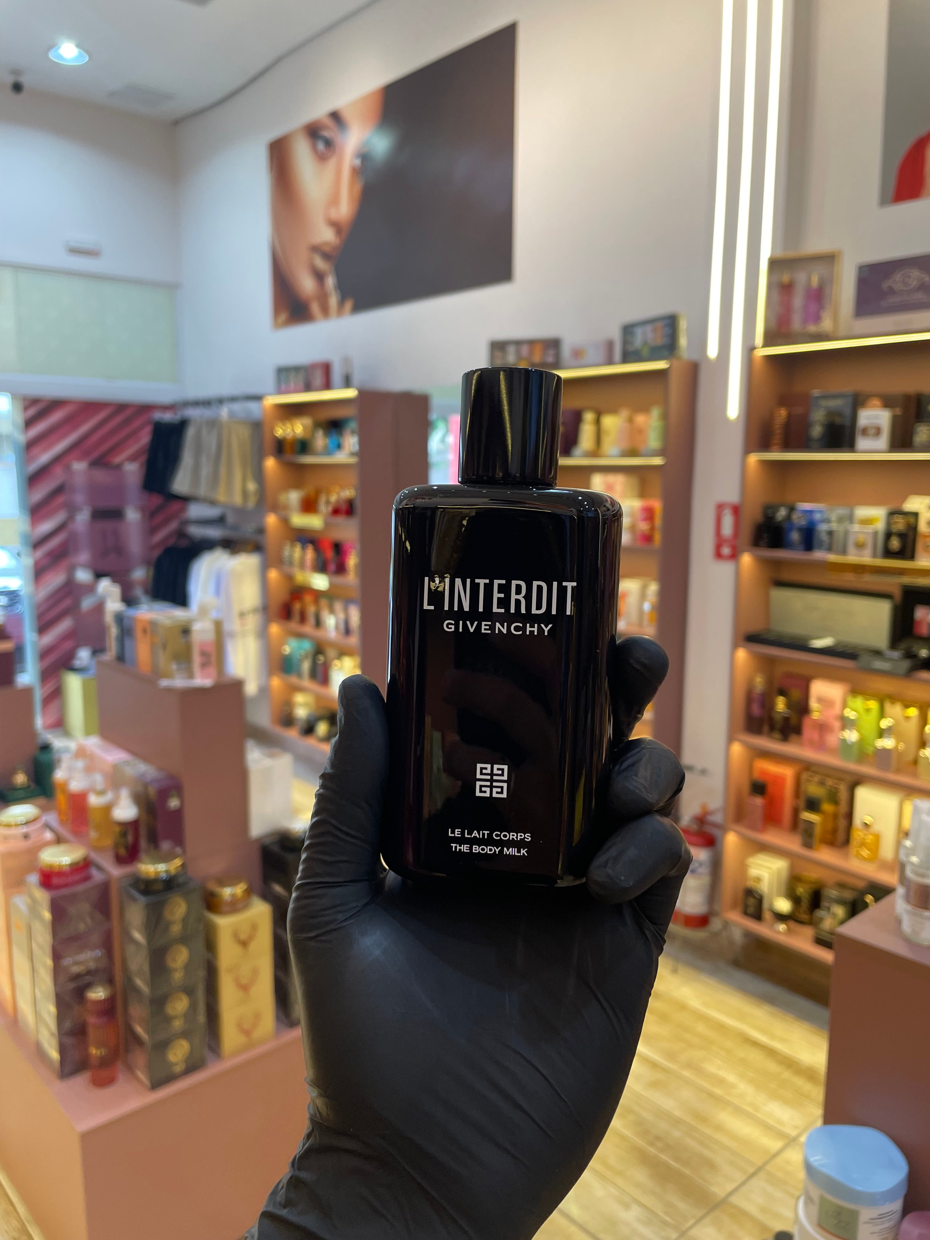 L´INTERDIT - GIVENCHY - THE BODY MILK - 200ML