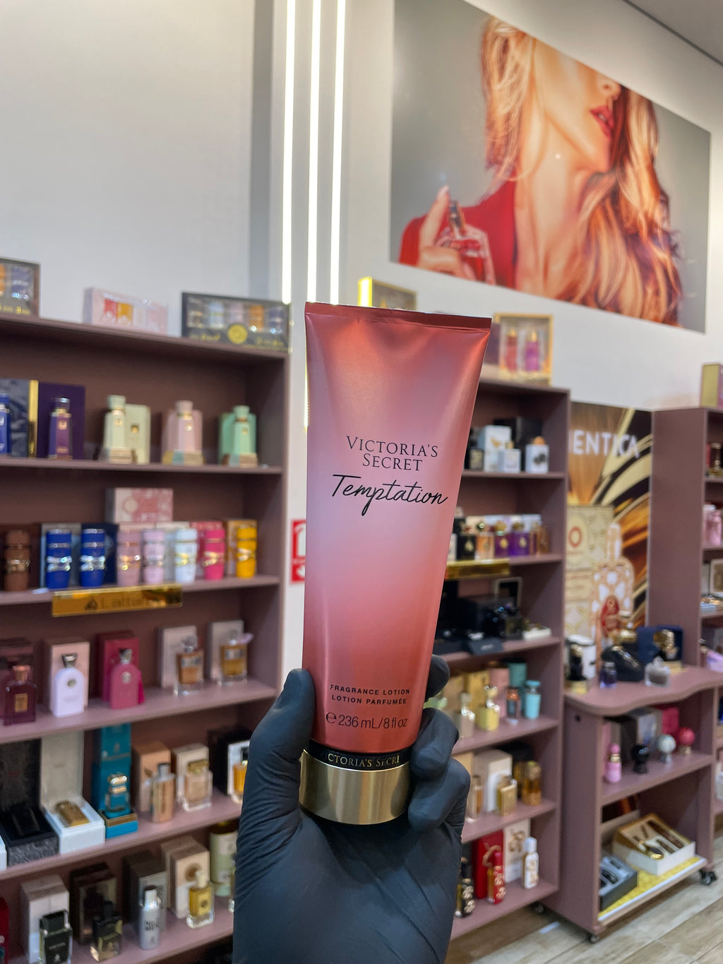 TEMPTATION - VICTORIA'S SECRET - CREME - 236ML