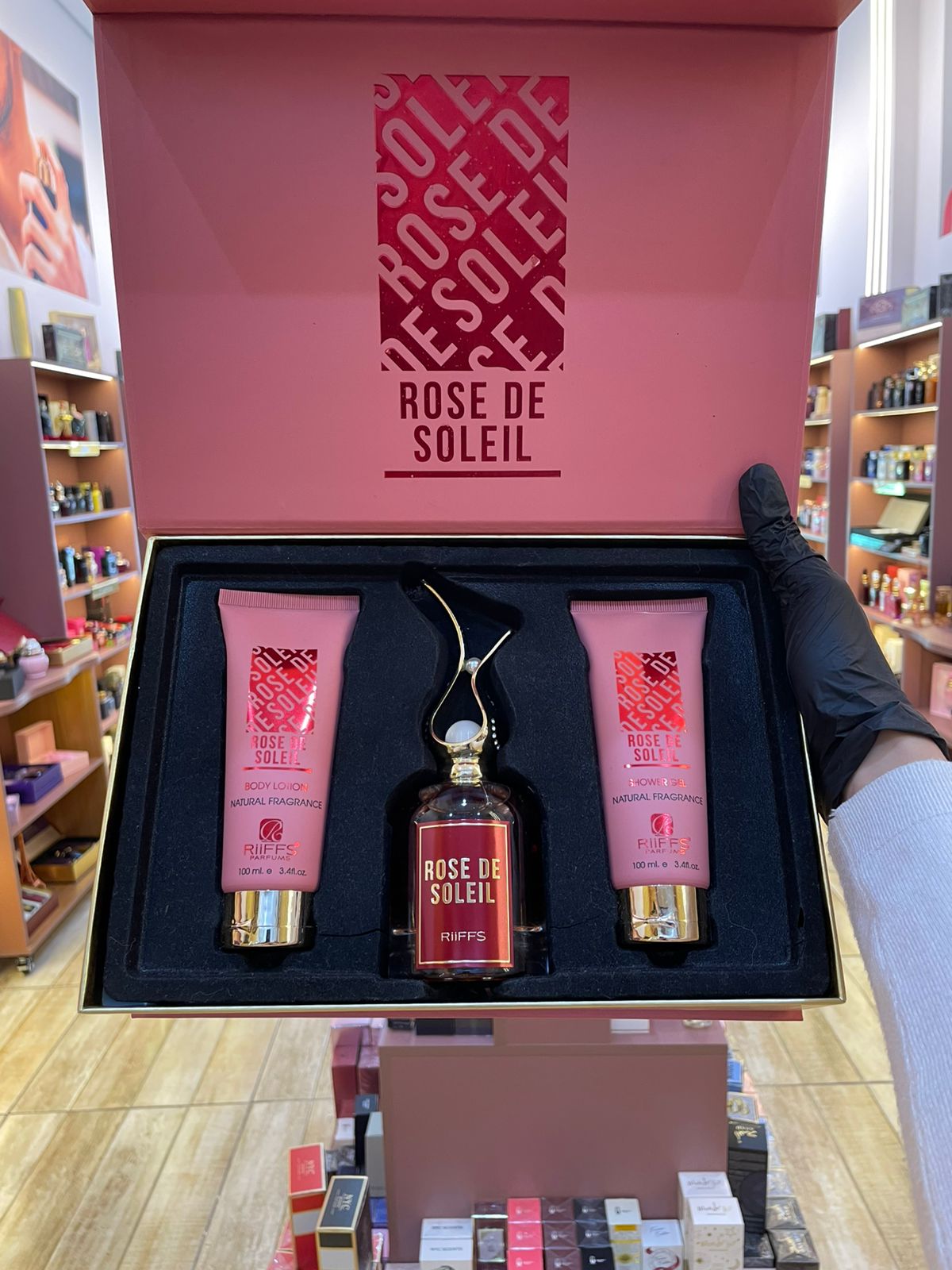 ROSE DE SOLEIL - RIIFFS - EAU DE PARFUM  + SHOWER GEL + BODY LOTION 3 X 100ML