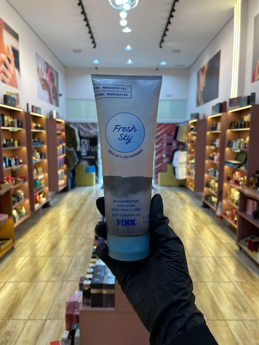 FRESH SKY PINK - VICTORIA'S SECRET - CREME - 236ML